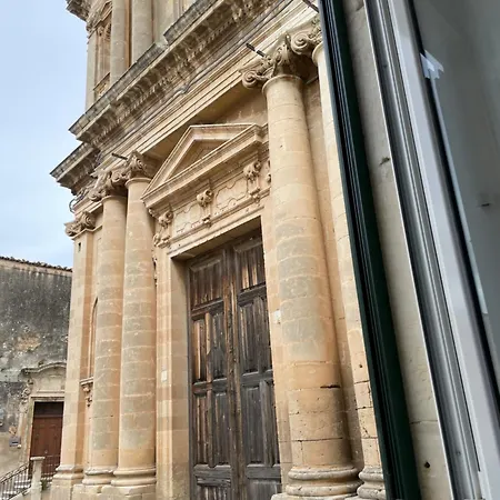 Aria And Terrace Noto